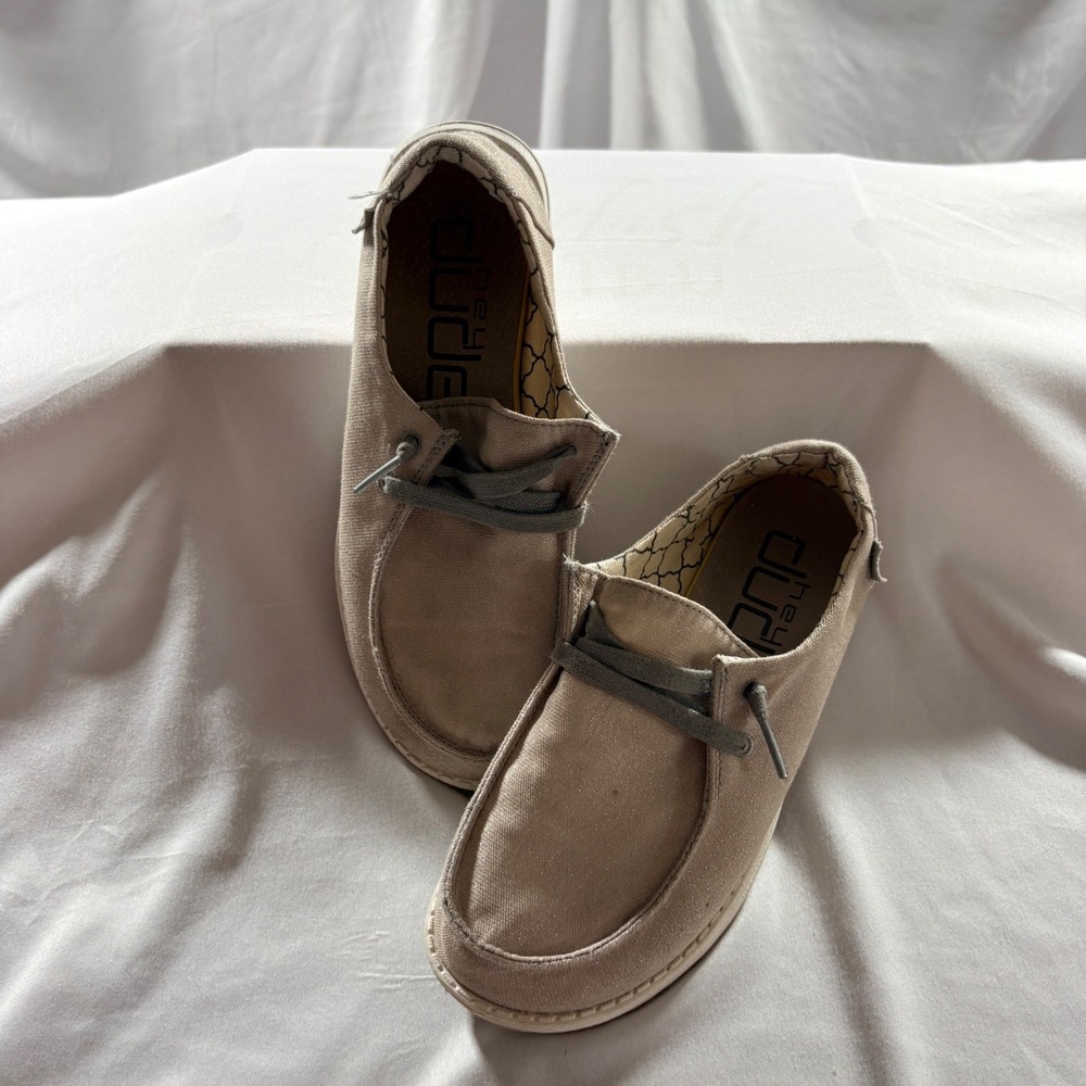 Hey Dude Wendy Sparkling Pearl Grey Loafers Womens Size 5 Shimmer Slip‎ On Shoes